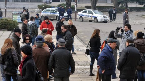 Протести  в страната в подкрепа на Енимехмедов