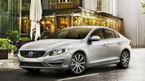 Първи снимки на новото Volvo S60