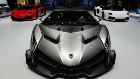 Купуват на сляпо Lamborghini Veneno 