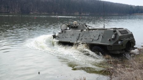 Почти всички пари за отбрана у нас отиват за издръжка