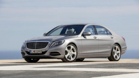 Новата S-Class дебютира в целия си блясък