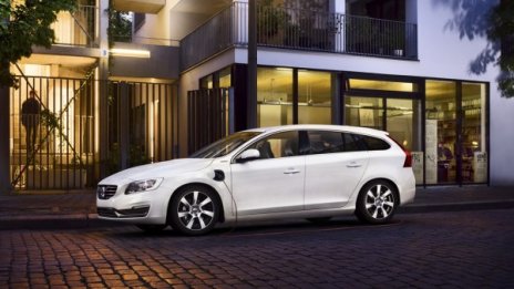 Volvo удвоява производството на хибрида V60