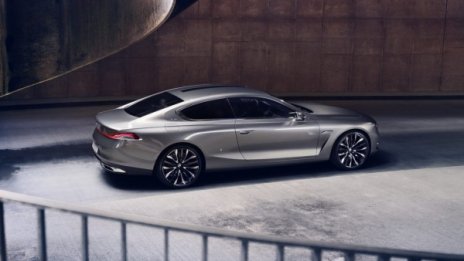 BMW 8-Series върви към поточните линии