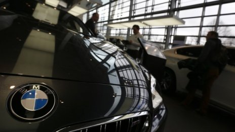 BMW отново е лидер при луксозните коли