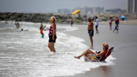 Лекува ли морската вода и достатъчен ли е "базовият" тен?