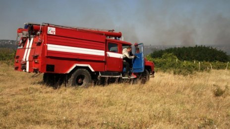 Овладян е пожарът край българо-турската граница