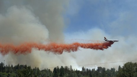 Пожарът в Калифорния обхвана площ от над 400 квадратни км