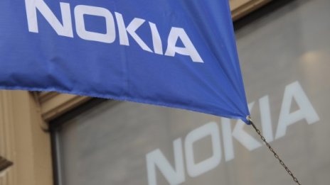 Microsoft придобива телефонния бизнес на Nokia