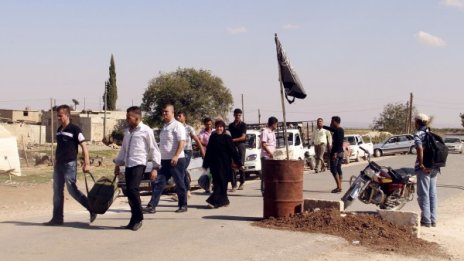 ООН: Все повече хора живеят в чужбина