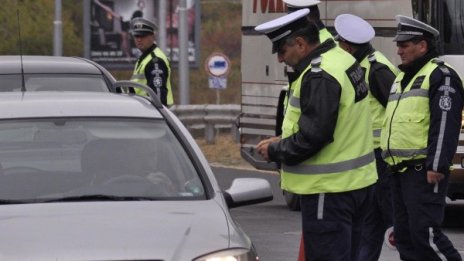 Полицията в Сливен установи 452 нарушения на пътя за седмица