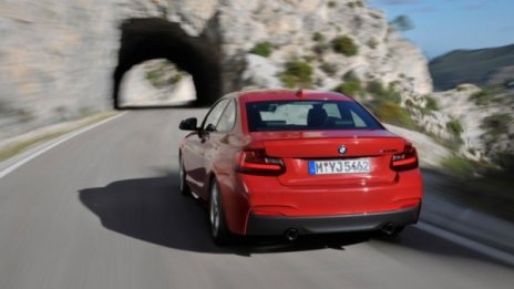 Това е новото BMW M235i