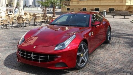 Ferrari готви пореден уникален модел