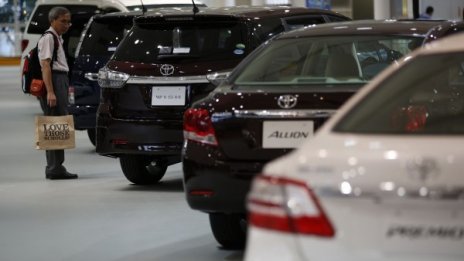 Toyota остава първенец по продажби