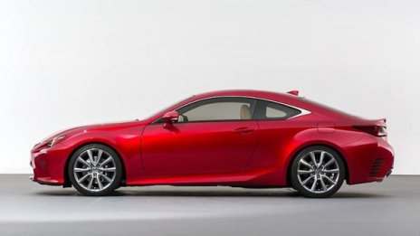 Lexus RC не е просто купе версия на IS