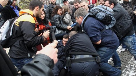 НПСС осъди действията на полицията към протестиращите