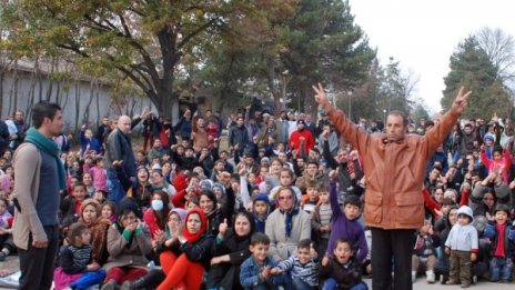 Бежанците в Харманли на протест, искат свобода