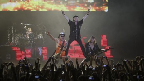 Свършват седящите места за Scorpions