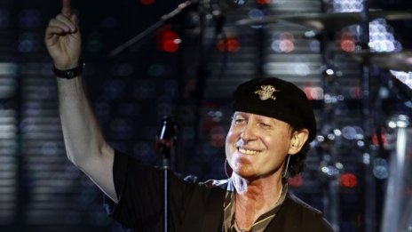 Scorpions забиват у нас и се разпускат за Коледа