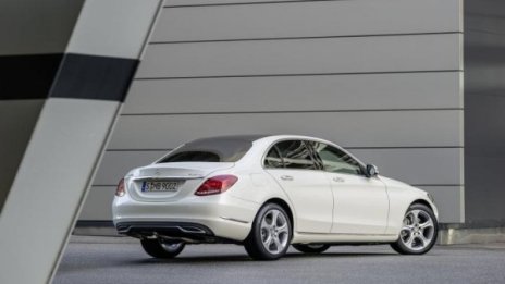 Mercedes ще предлага и по-голям C-Class, но само в Китай