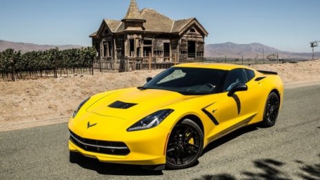 Corvette Stingray е Автомобил на годината на Северна Америка