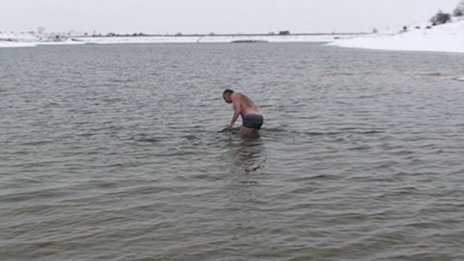 Да се топнеш в ледена вода 