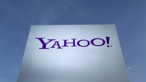 Хакнаха електронната поща на Yahoo