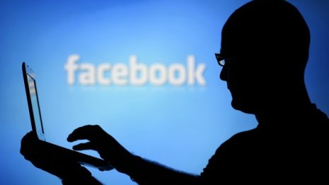 Google и Facebook обявиха колко потребители са разследвани