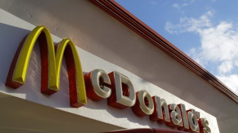 Защо аржентинският McDonald's остана без кетчуп