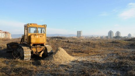 Временно спряха строителството върху дюните в Несебър 