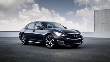 Infiniti модернизира Q70