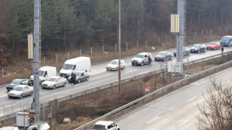 Две ленти в посока Варна-София, една в обратна посока