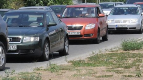 Опашка от автомобили има на пътя Пловдив - Пазарджик