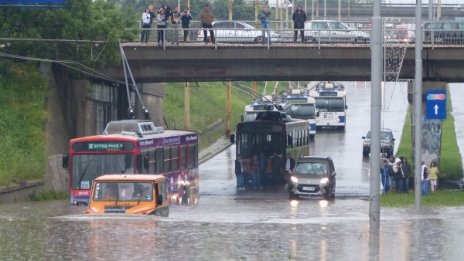 6 области най-засегнати от пороите, няма бедстващи хора