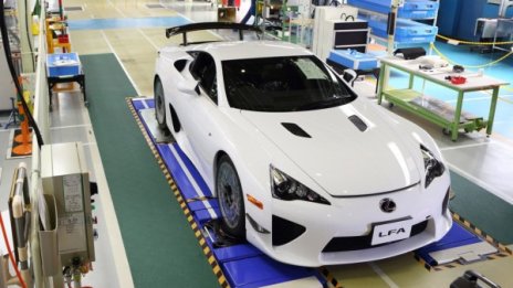 BMW и Lexus работят върху нов LFA