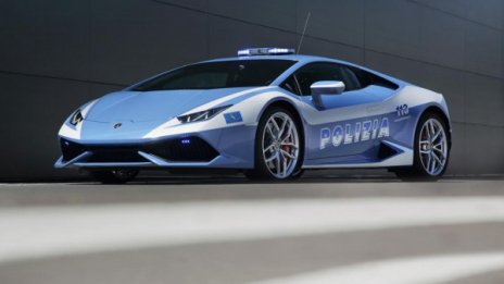 Италианската полиция се обзаведе с Lamborghini Huracan