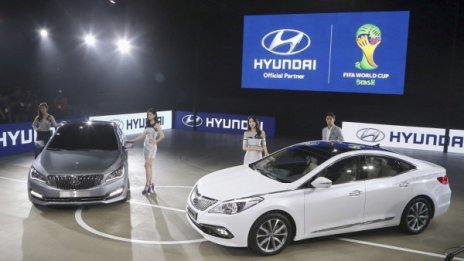 Hyundai показа два седана, с които ще конкурира BMW и Audi