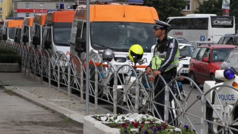 Натискали лекарите от спешната помощ да излизат на протест 