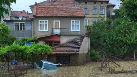 Бедственото положение във Велико Търново остава в сила