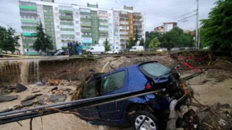 27 къщи в "Аспарухово" пред срутване 