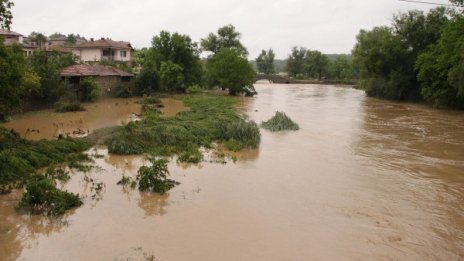 Нужни са 1,3 млн. лв. за бързи ремонти след потопа във Великотърновско