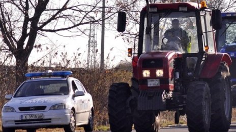 Ремарке на трактор уби 61-годишен мъж