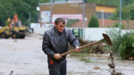 Бурята остави 19 населени места в Ловешко без ток