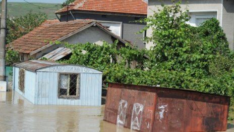 В Мизия свършват трайните храни, трябват и доброволци