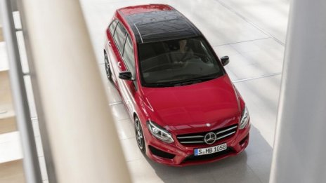 Mercedes-Benz представи обновената B-Class