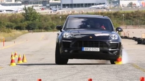 Porsche Macan се провали на лосовия тест