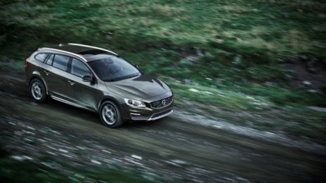 Cross Country версия и за Volvo V60