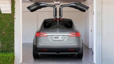 Пореден фалстарт за Tesla Model X