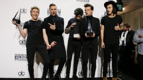 One Direction спечели Американските музикални награди