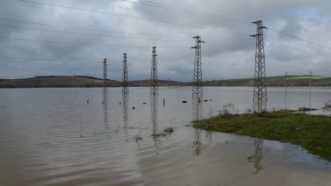 Усложнява се обстановката в Гълъбово