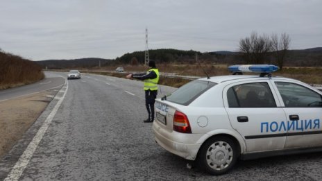 Пътят Стара Загора-Казанлък остава затворен